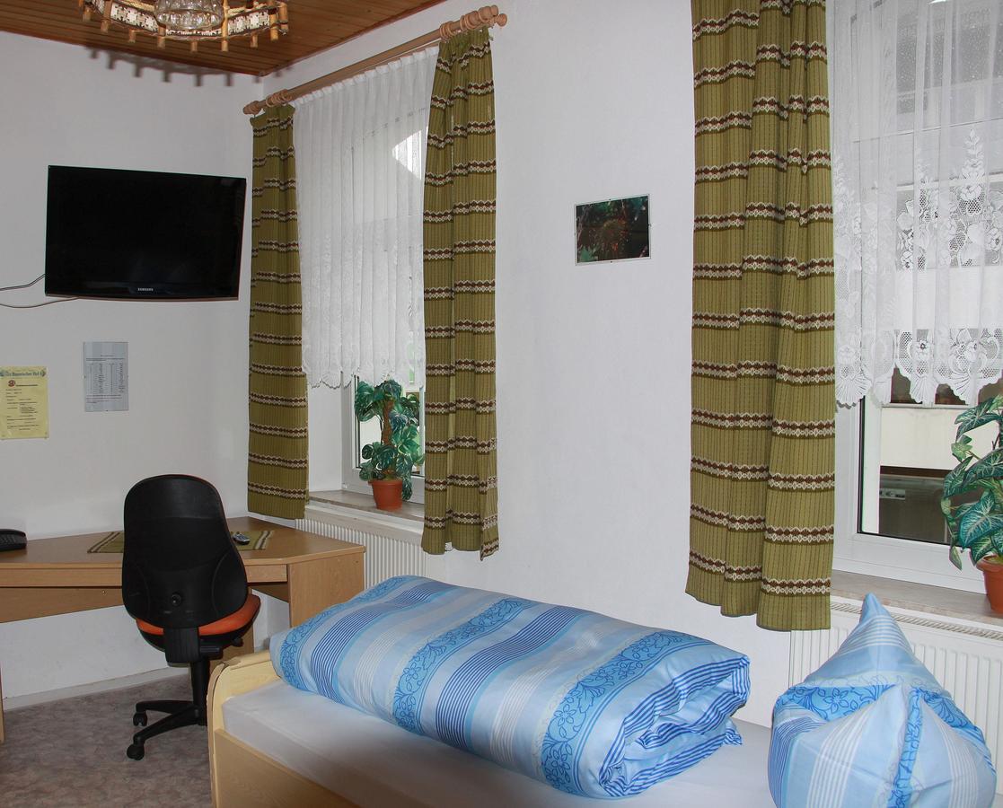 Hotel Bayerischer Hof Wiesau Esterno foto